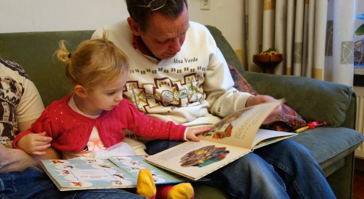 Membaca Bersama Anak