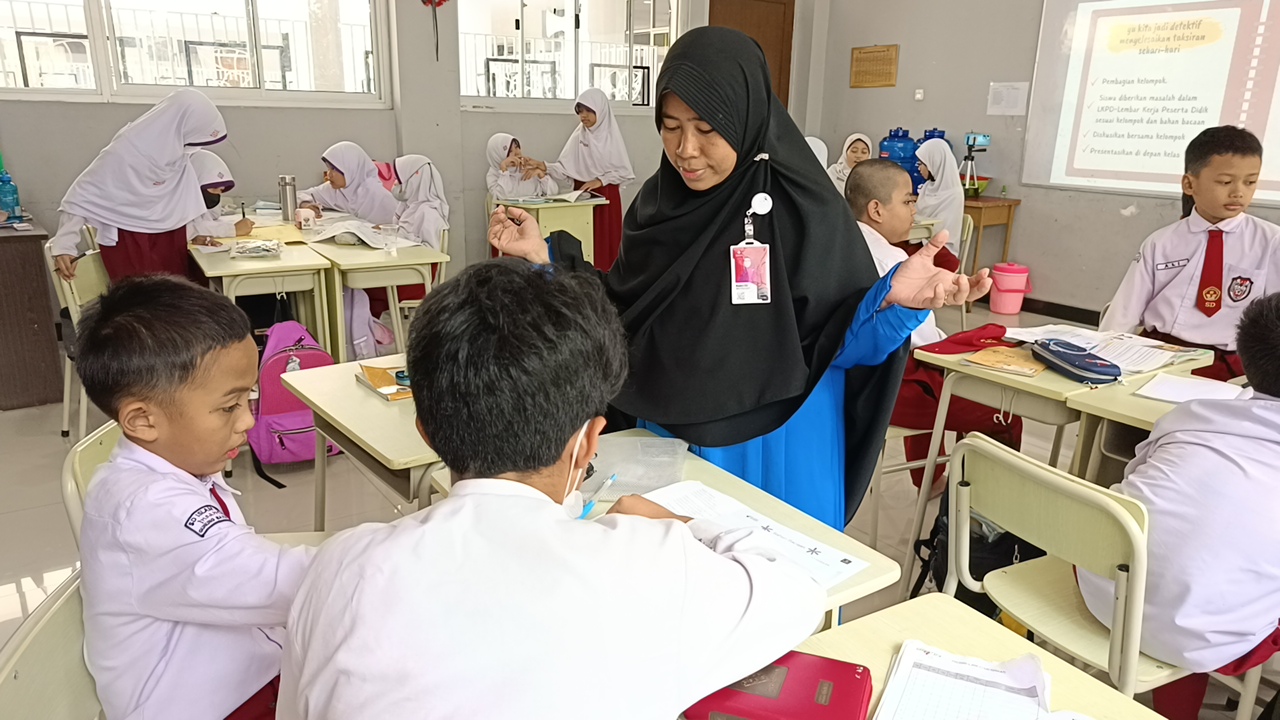 Guru yang Peduli Seperti Orang Tua