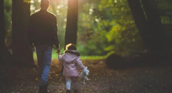 Terungkap! Alasan Anak Perempuan Cenderung Manja Sama Ayah, Sedangkan Anak Lelaki ke Ibu