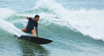 Usai Digugat Cerai Raisa, Hamish Daud Bikin Heboh! Pamer Foto Santai di Pantai Sambil Berselancar!