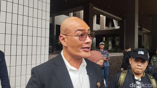 Komentar Menyentil Deddy Corbuzier Saat Disebut Pelit oleh Netizen