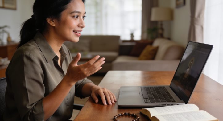 Rahasia Keharmonisan Keluarga Katolik Lewat Pembelajaran Spiritualitas Online